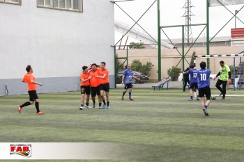 There was a game between the football teams "Boya" and "OMID 1"